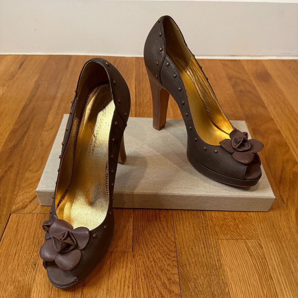 Vince Camuto Imagine Brown Leather Pumps - Picture 2 of 5